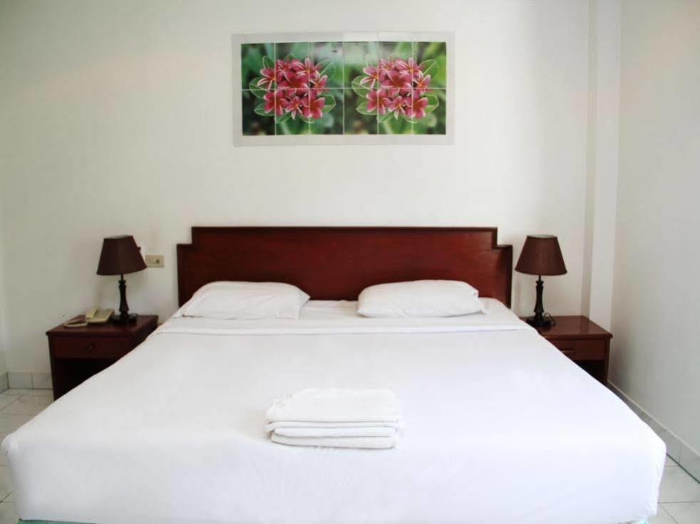 Welcome Inn Hotel @ Karon Beach. Single Room From Only 500 Baht Phuket Luaran gambar