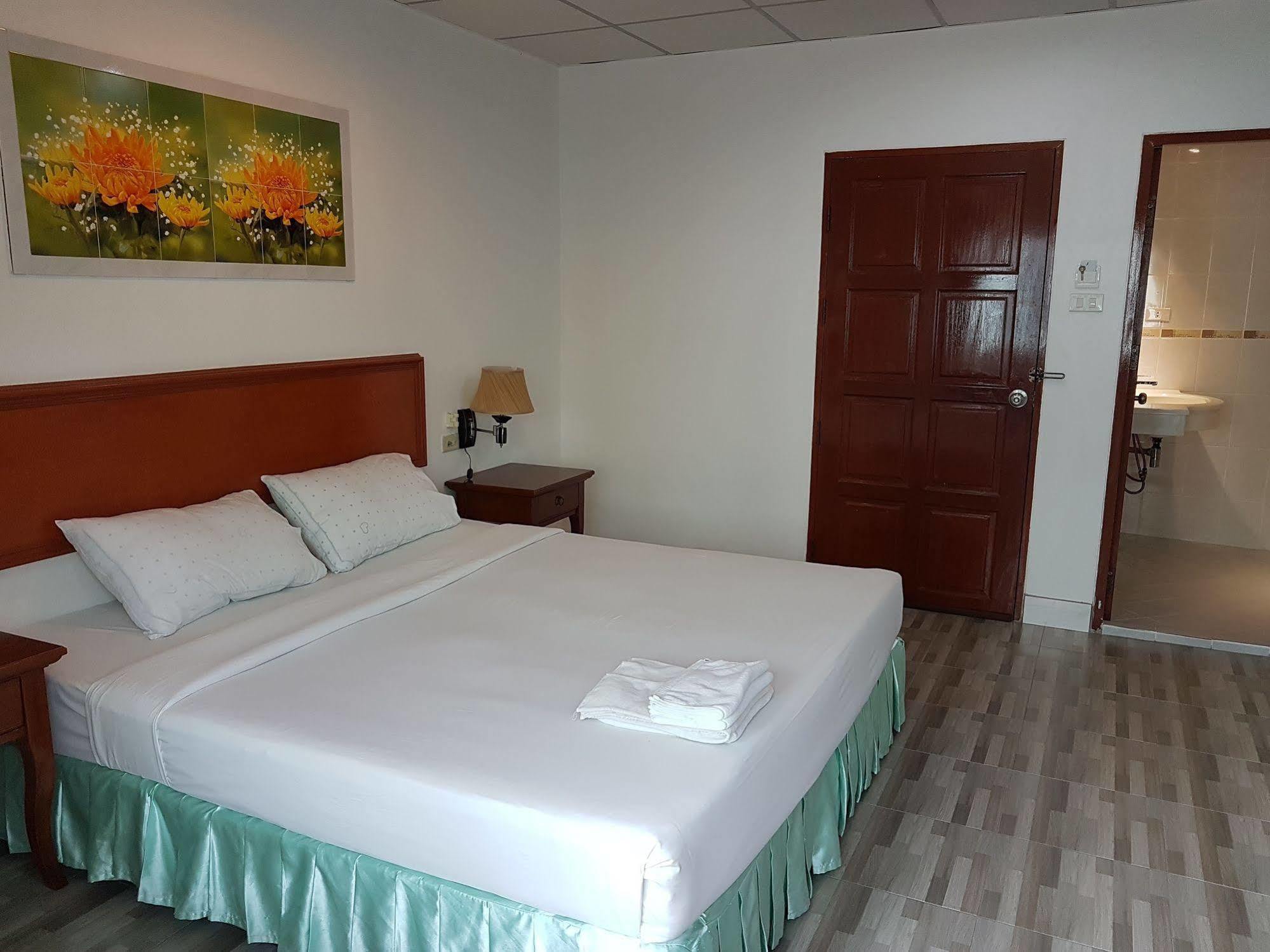 Welcome Inn Hotel @ Karon Beach. Single Room From Only 500 Baht Phuket Luaran gambar