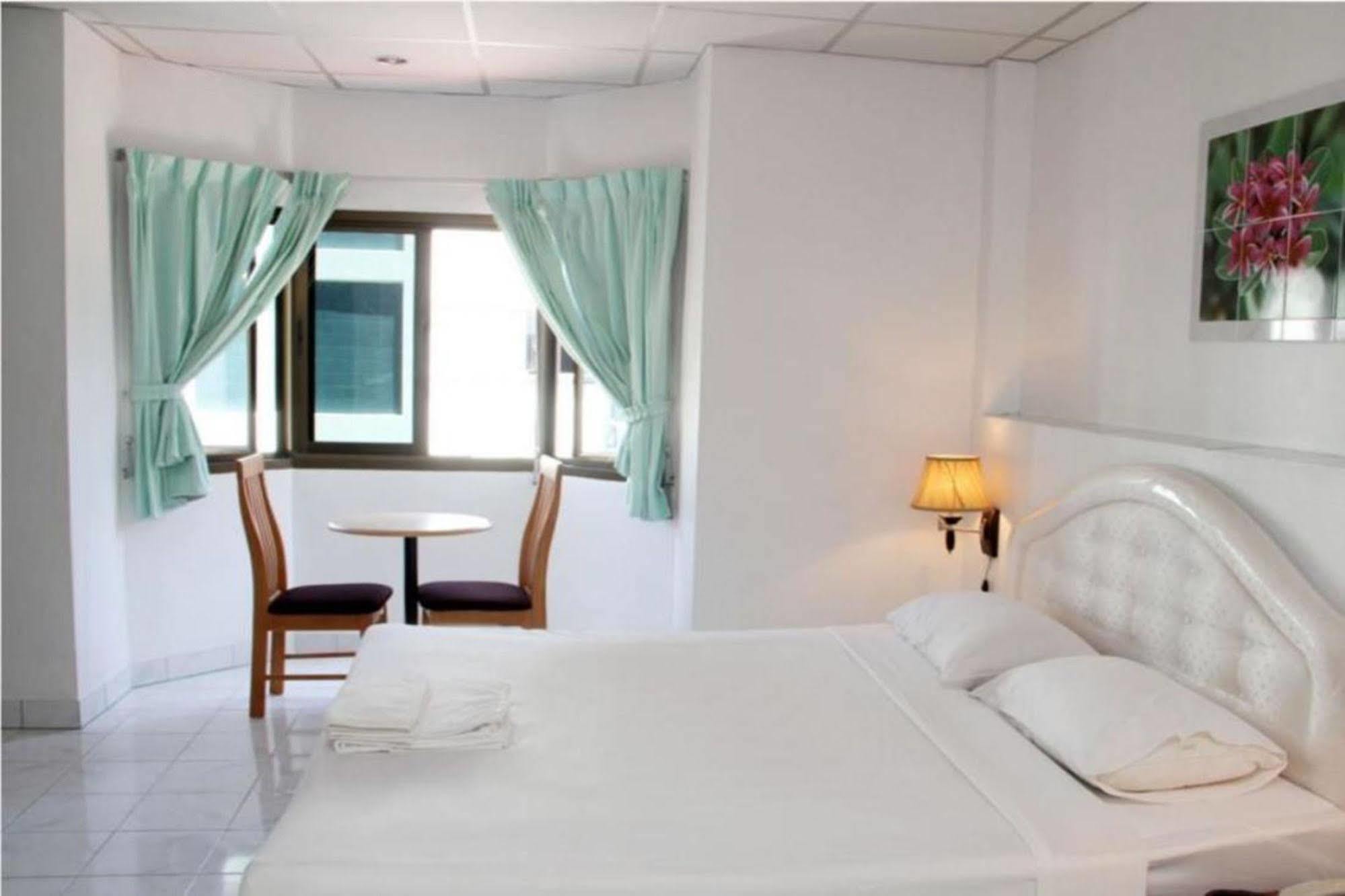 Welcome Inn Hotel @ Karon Beach. Single Room From Only 500 Baht Phuket Luaran gambar